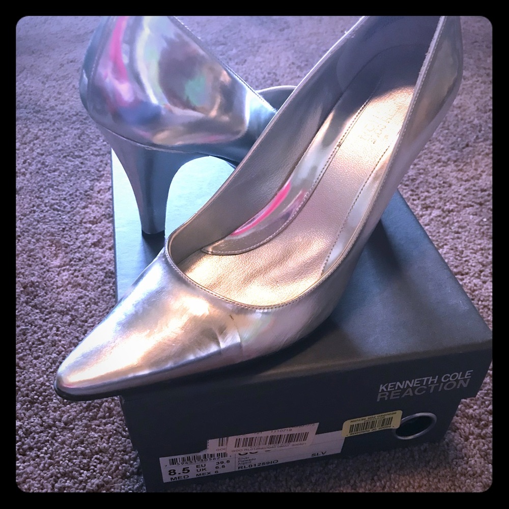 Kenneth Cole silver heel